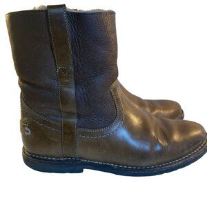 Frye Celia Short Size 9 B  Brown Leather Shearling Lined Boot  Chelsea Pull On